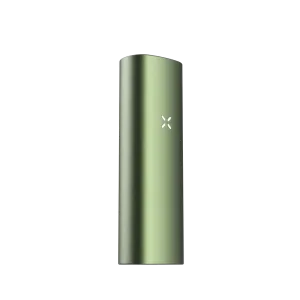 Al adquirir el PAX Mini 2, generalmente encontrarás los siguientes elementos dentro de la caja: 1 vaporizador PAX Mini 2 1 boquilla plana (Flat Mouthpiece) 1 boquilla elevada (Raised Mouthpiece) 1 cable de carga USB 1 cepillo de limpieza 1 herramienta multifuncional para mantenimiento 3 limpiapipas o cepillos de limpieza Manual de usuario y guía de inicio rápido Documentación de garantía del fabricante